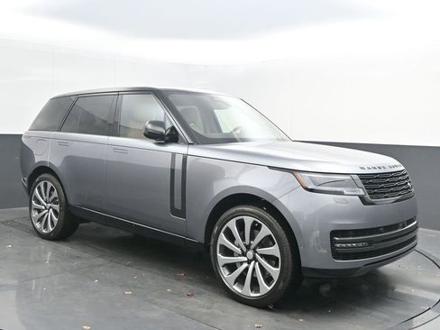 New 2025 Land Rover Range Rover SE image 5