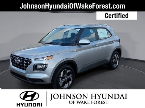 Certified 2026 Hyundai Venue SEL FWD image 4