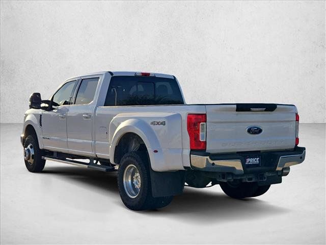 Used 2018 Ford F350 Lariat w/ Lariat Value Package AWD/4WD image 8