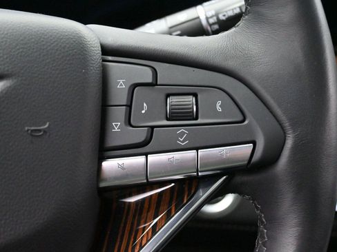 Certified 2024 Cadillac Escalade Premium Luxury image 23