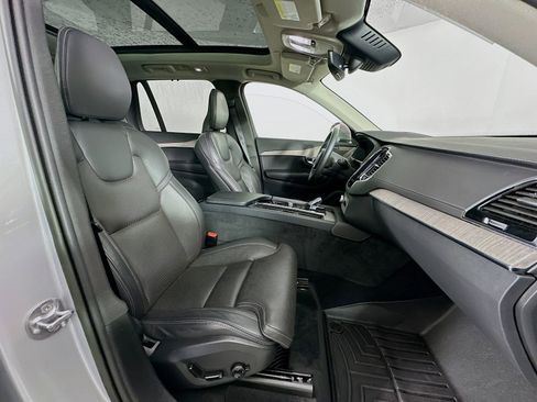 Used 2023 Volvo XC90 T8 Ultimate AWD/4WD image 31