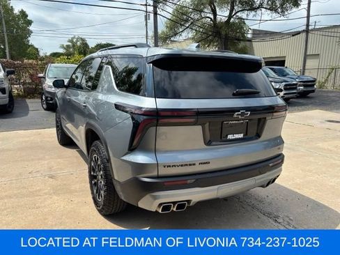 Used 2025 Chevrolet Traverse Z71 w/ Driver Confidence Package AWD/4WD image 2