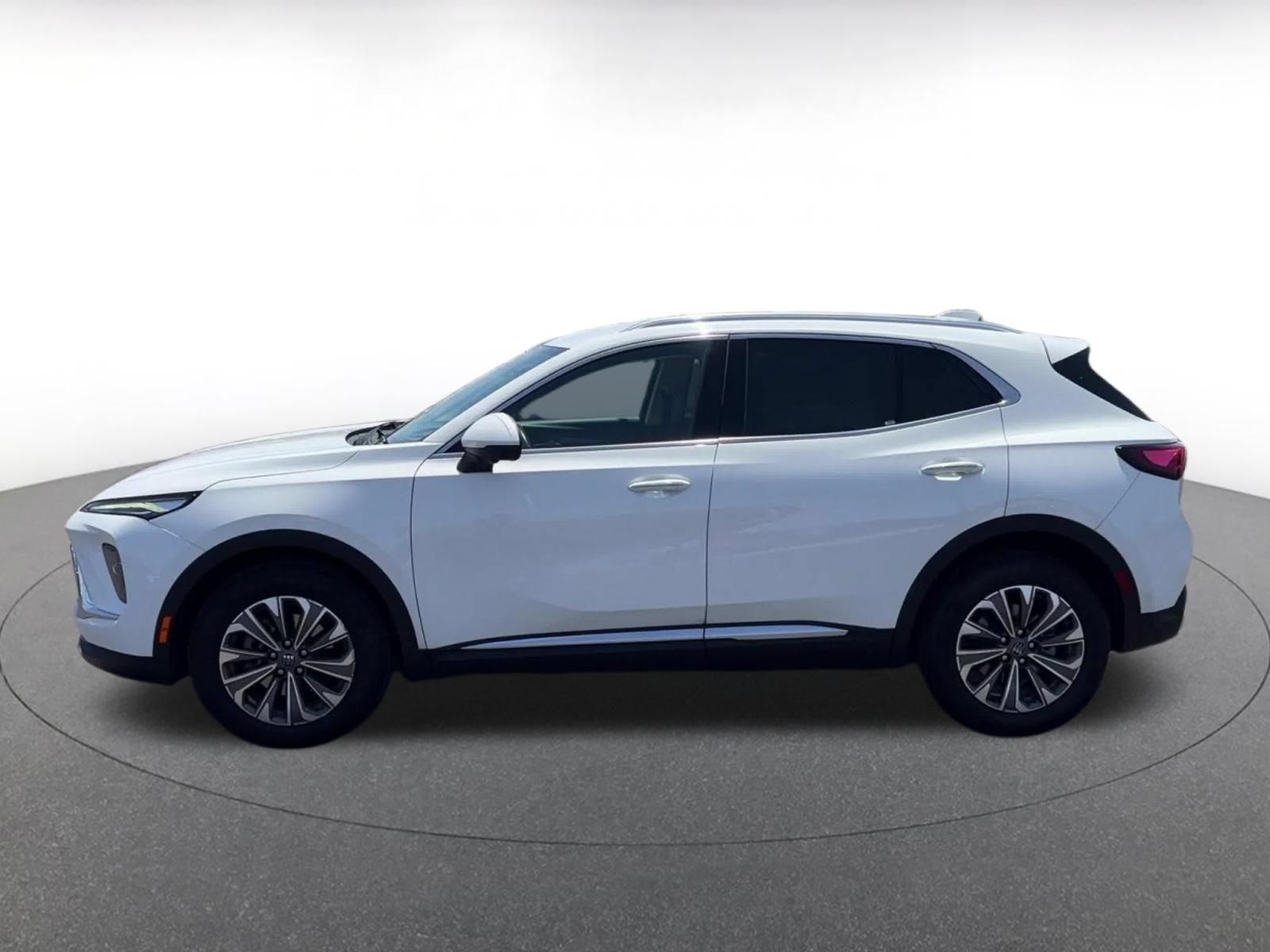 Used 2024 Buick Envision Preferred AWD/4WD image 8
