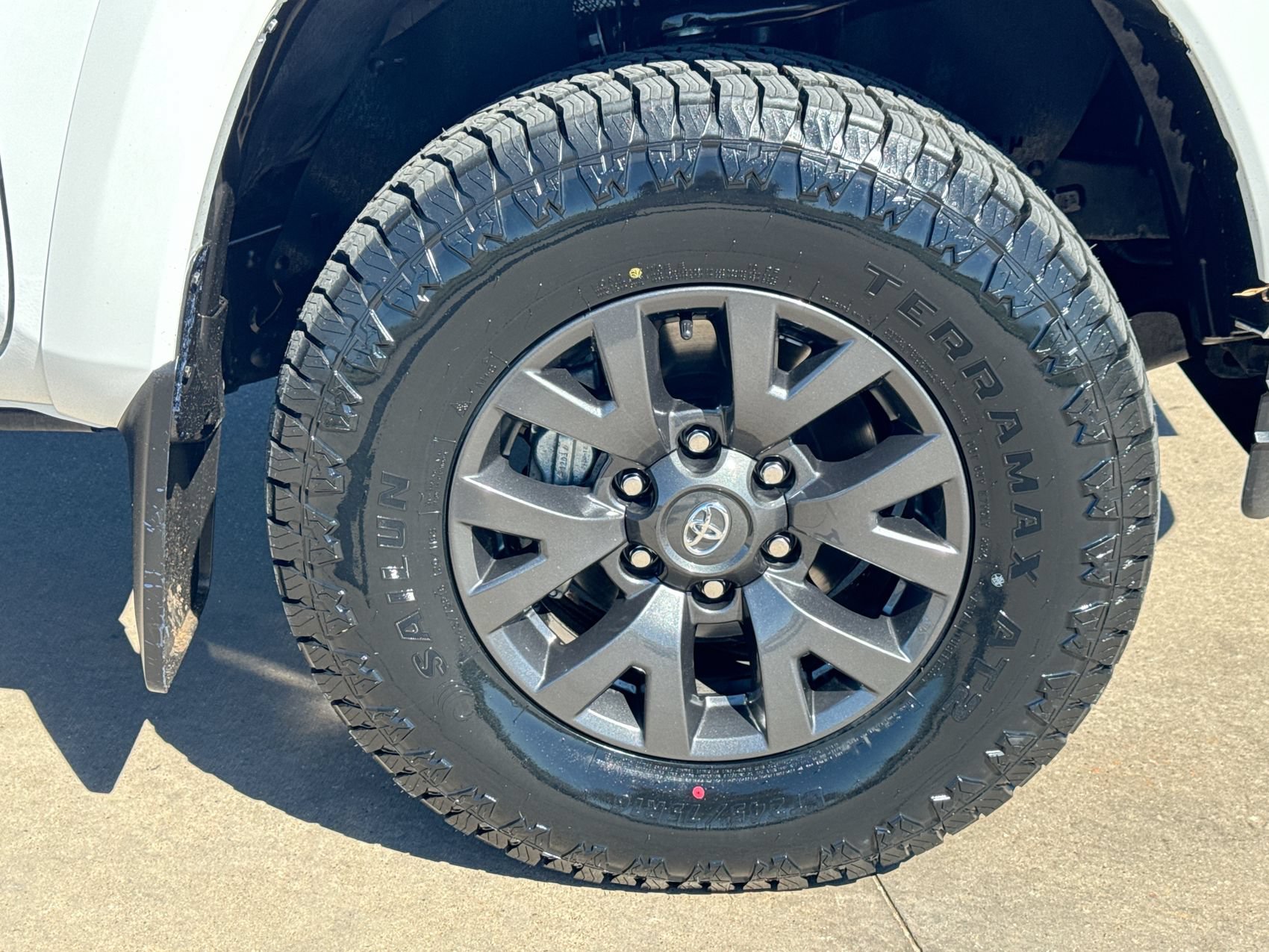 Used 2023 Toyota Tacoma SR5 RWD image 10