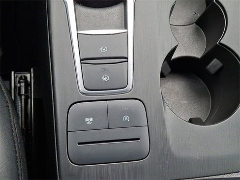 Used 2025 Ford Escape ST-Line image 23