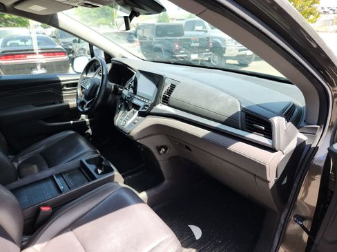 Used 2019 Honda Odyssey EX-L image 16