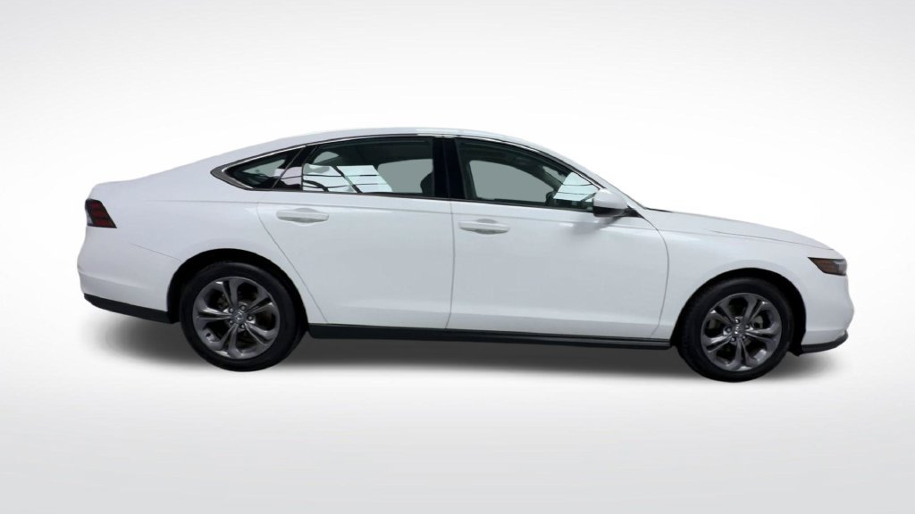 Used 2024 Honda Accord EX image 9