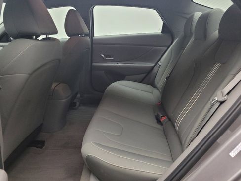 Used 2023 Hyundai Elantra SEL FWD image 18