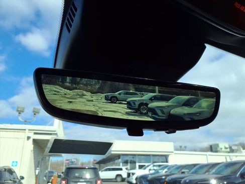 Used 2024 Chevrolet Traverse RS w/ LPO, Floor Liner Package image 19