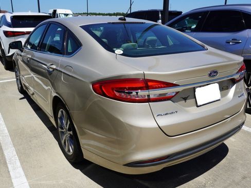 Used 2017 Ford Fusion S FWD image 7