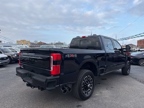 Used 2025 Ford F250 Platinum AWD/4WD image 7