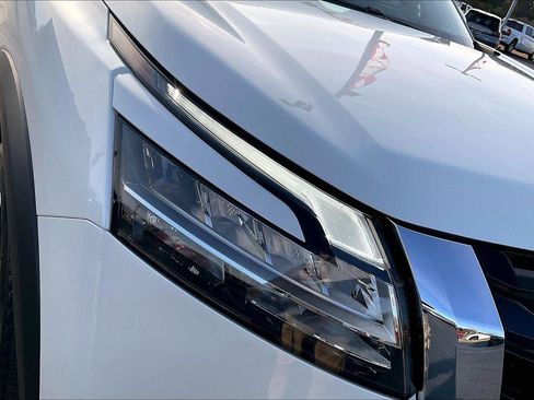 Certified 2024 Nissan Pathfinder Platinum w/ Cargo Package image 31