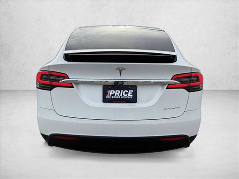 Used 2019 Tesla Model X Long Range image 6