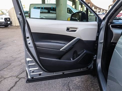 Used 2023 Toyota Corolla Cross L image 20
