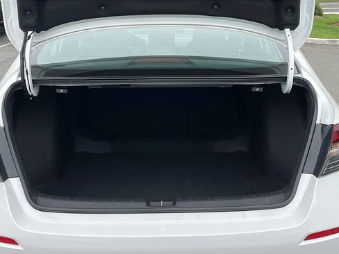 Used 2025 Honda Civic Sport image 25