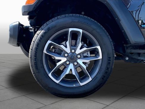 Used 2025 Jeep Wrangler Unlimited Sport S 4xe AWD/4WD image 9