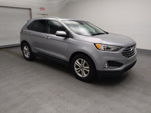 Used 2020 Ford Edge SEL image 11