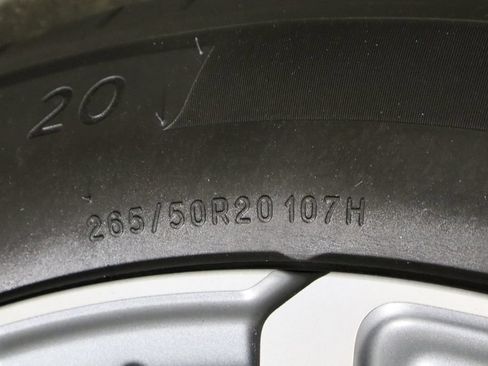 Used 2024 Cadillac Lyriq Sport RWD image 44