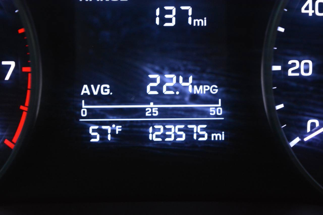 Used 2017 Hyundai Elantra SE FWD image 21