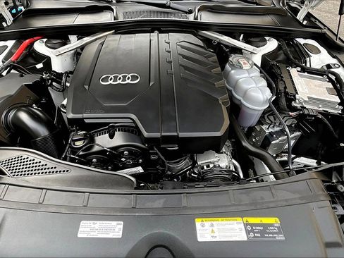 Used 2023 Audi A4 2.0T Premium w/ Convenience Package image 28