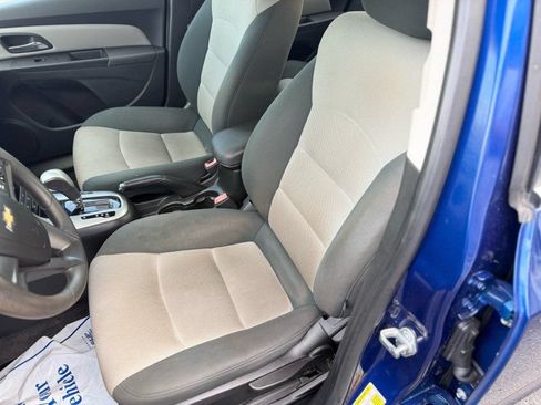Used 2012 Chevrolet Cruze LS w/ Connectivity Package FWD image 13