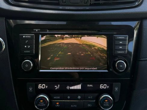 Used 2019 Nissan Rogue SV FWD image 11