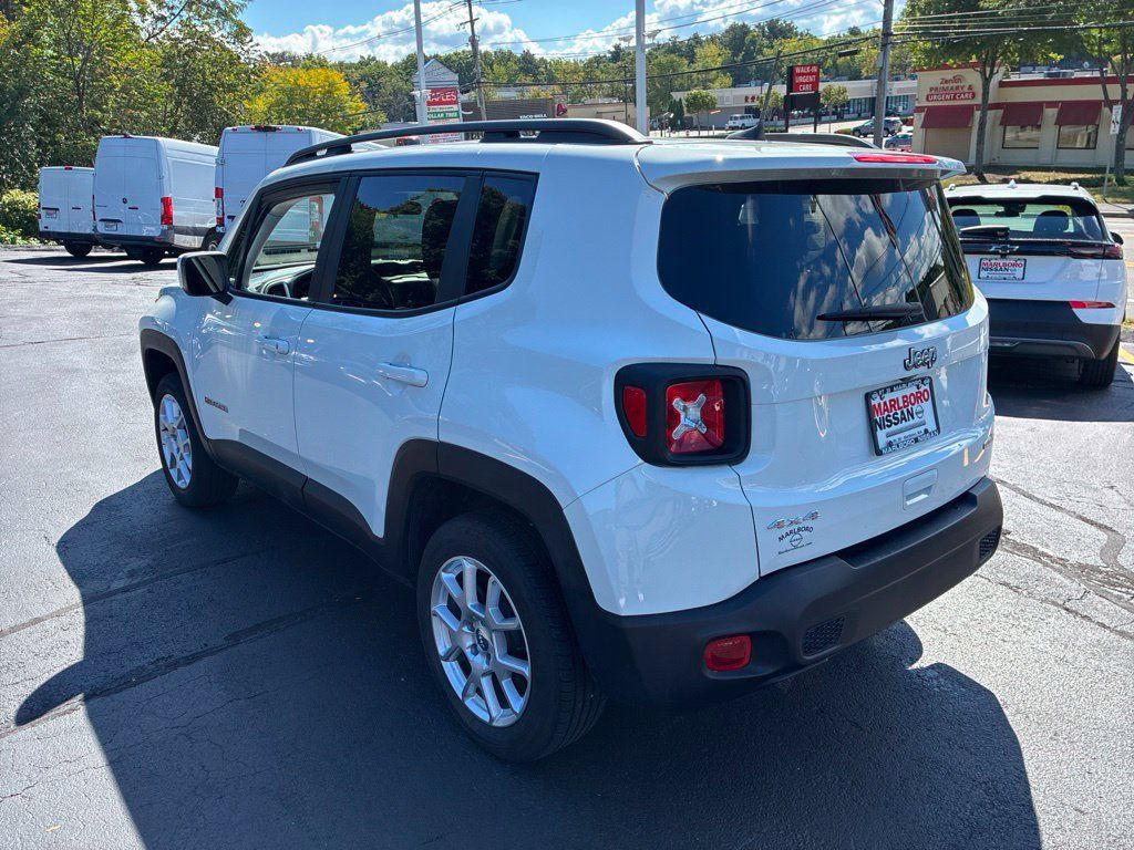 Used 2020 Jeep Renegade Latitude AWD/4WD image 5