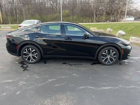 Certified 2024 Toyota Crown XLE image 5