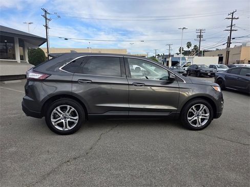 Used 2017 Ford Edge Titanium w/ Technology Package image 3