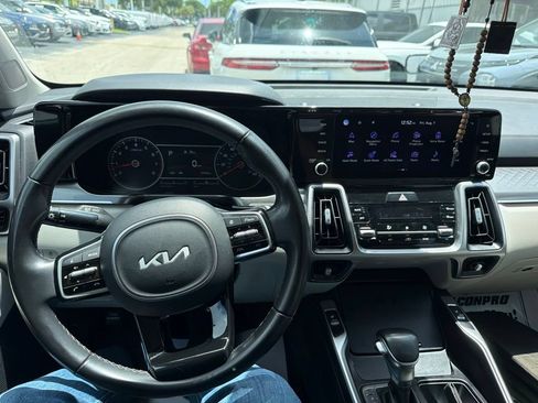 Used 2023 Kia Sorento S FWD image 7
