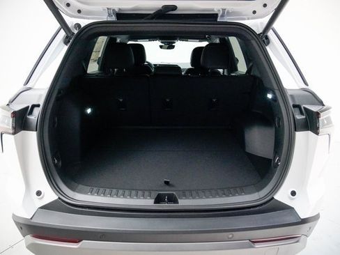 New 2026 Chevrolet Equinox LT w/ Convenience Package II image 10