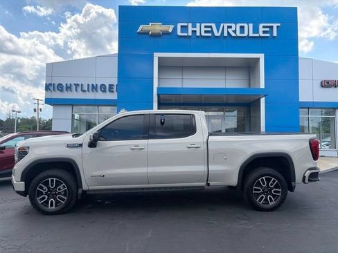 Used 2026 GMC Sierra 1500 AT4 w/ AT4 Premium Package AWD/4WD image 3