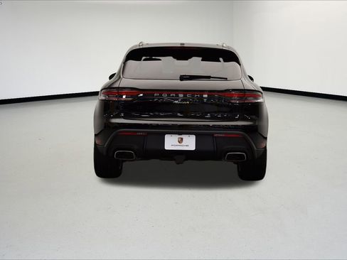 Used 2025 Porsche Macan image 6