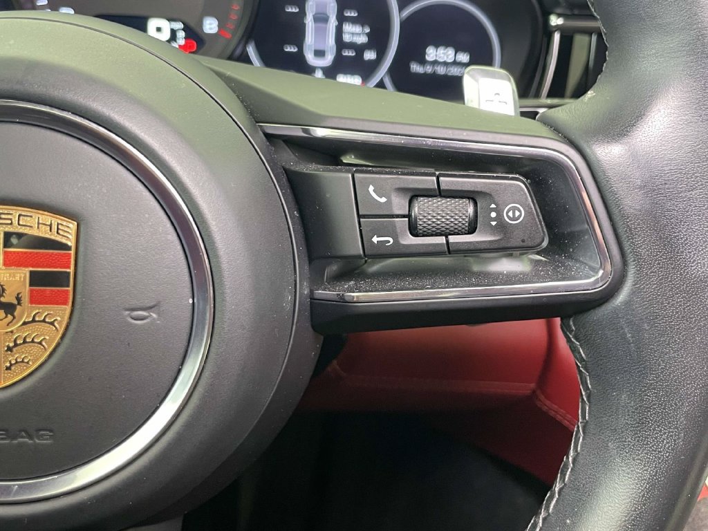 Certified 2023 Porsche Panamera 4 AWD/4WD image 40