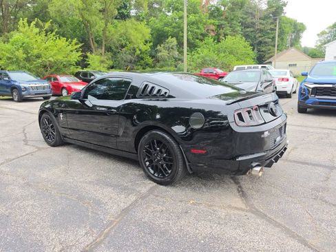 Used 2013 Ford Mustang Premium RWD image 4