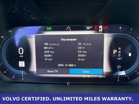 Certified 2023 Volvo XC60 B5 Plus image 23