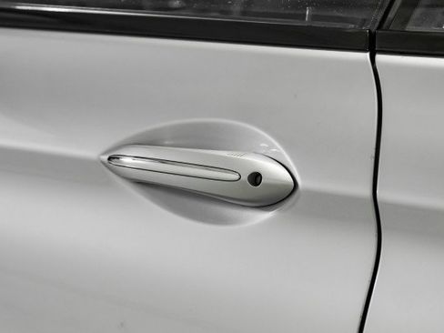 Used 2015 BMW 650i Convertible image 35