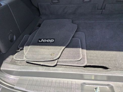 Used 2011 Jeep Liberty Sport image 35