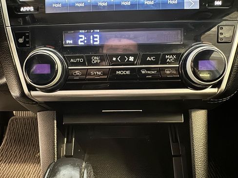 Used 2019 Subaru Outback 2.5i Premium AWD/4WD image 15