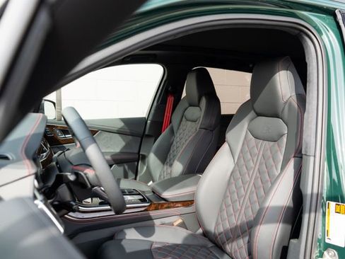 New 2026 Audi SQ7 Prestige image 8