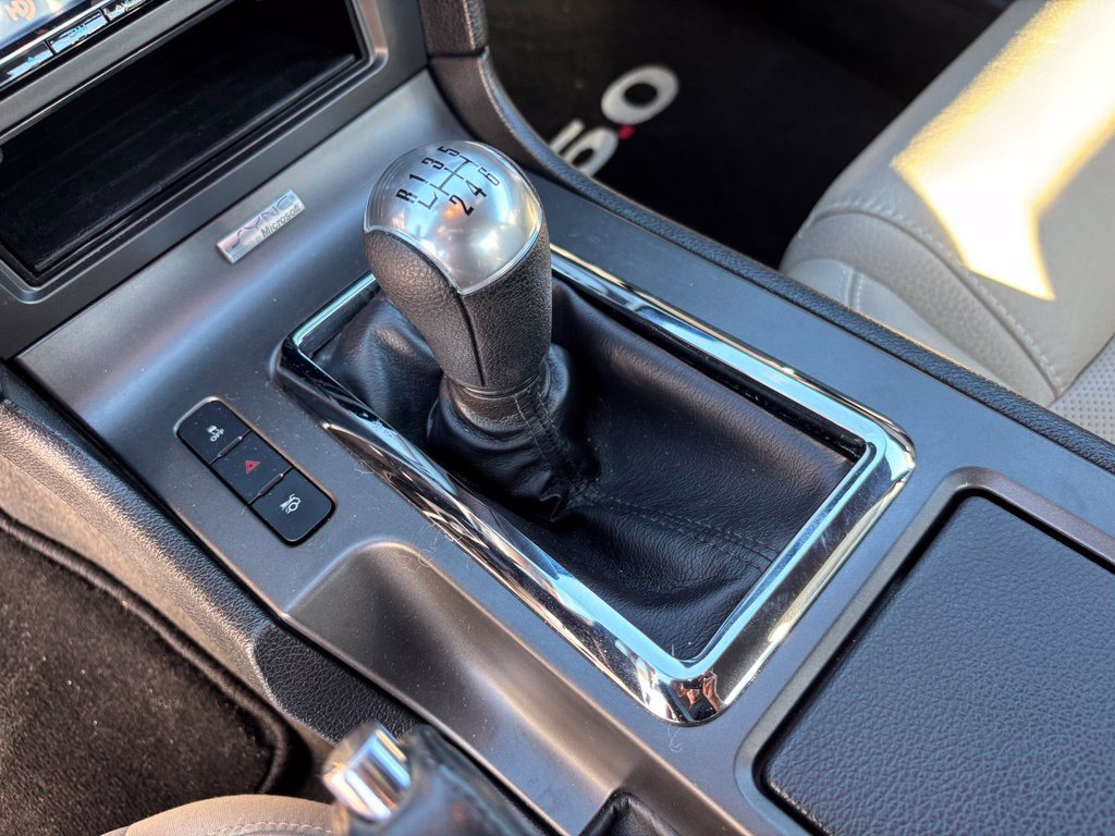 Used 2012 Ford Mustang GT Premium w/ HID Headlamps & Security Pkg RWD image 30