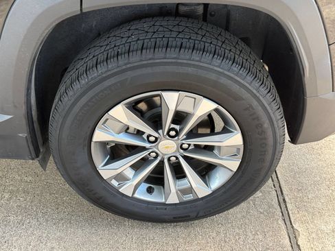 Used 2025 Chevrolet Equinox LT FWD image 31