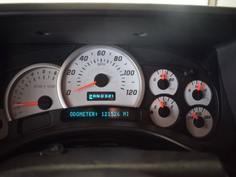 Used 2003 HUMMER H2 w/ Preferred Equipment Group AWD/4WD image 52