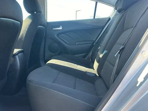 Used 2018 Kia Forte LX image 21
