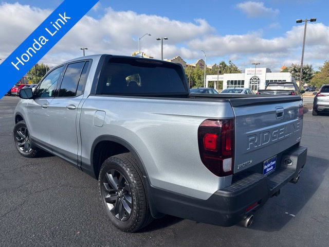Used 2024 Honda Ridgeline Sport image 2