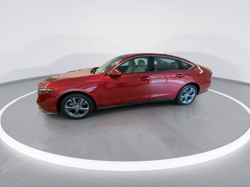 Used 2023 Honda Accord EX image 5