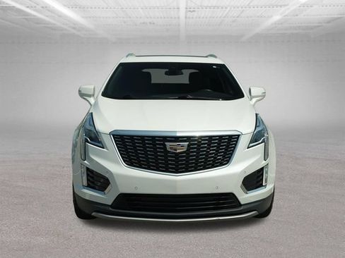 Used 2020 Cadillac XT5 Premium Luxury AWD/4WD image 2
