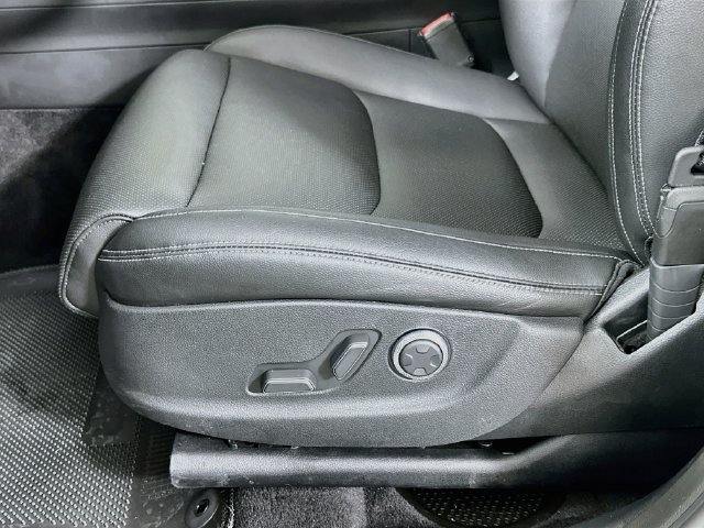 Used 2022 Genesis GV70 2.5T AWD/4WD image 20
