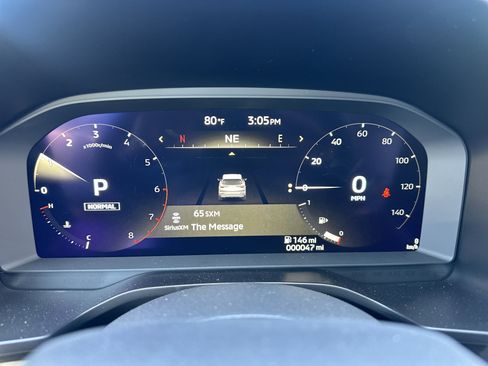 Used 2025 Mitsubishi Outlander AWD image 12