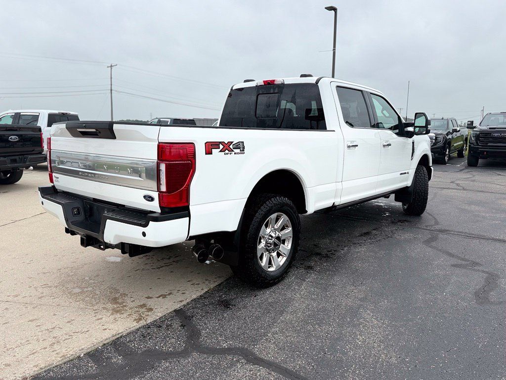 Used 2022 Ford F250 Platinum AWD/4WD image 2